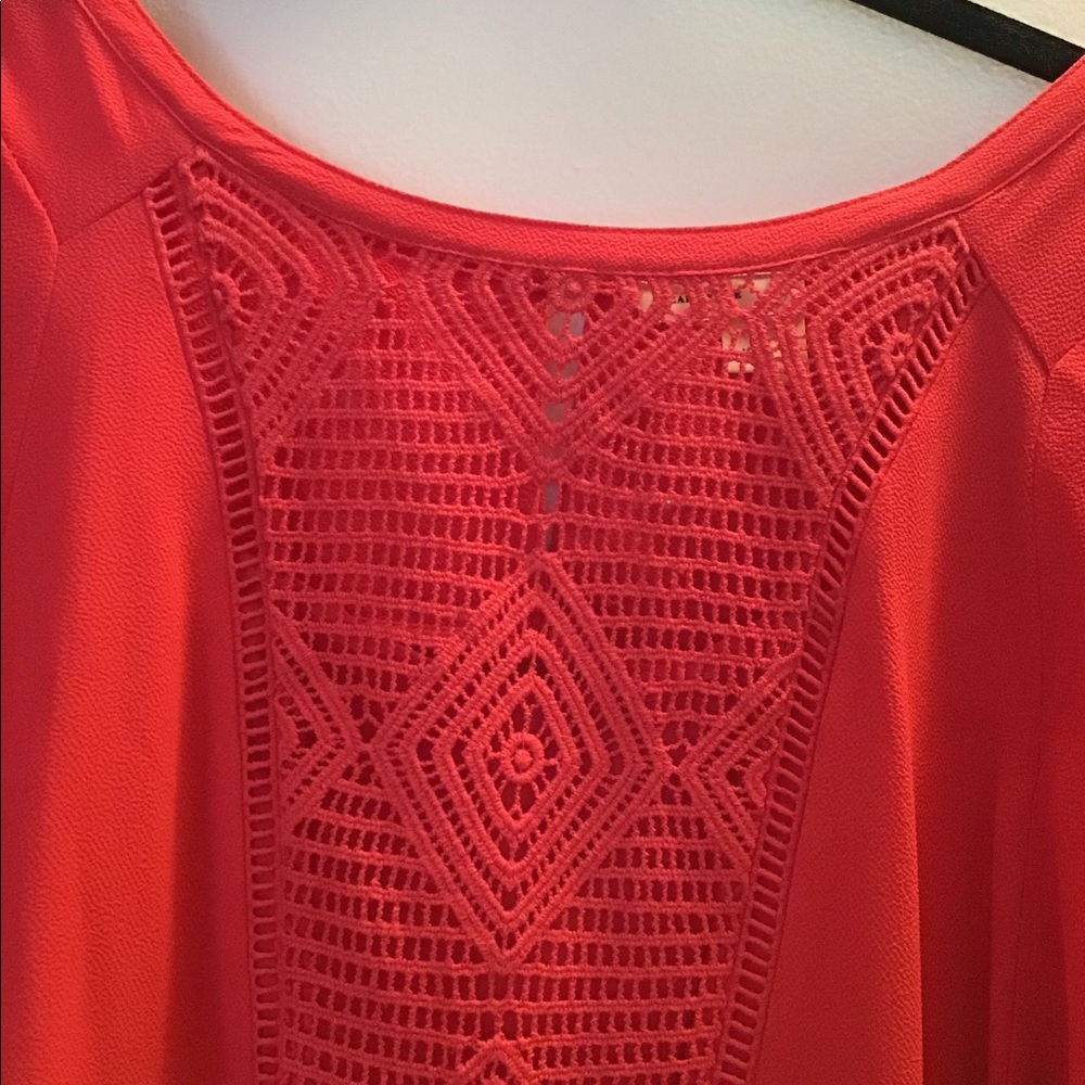 Red blouse - Picture 4 of 4